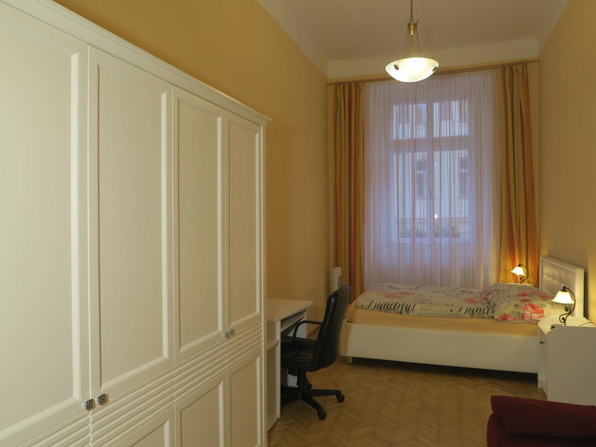 Apartments Near Lesser Town Prague Exterior photo