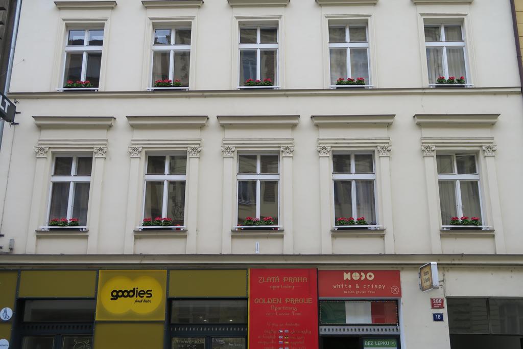 Apartments Near Lesser Town Prague Exterior photo