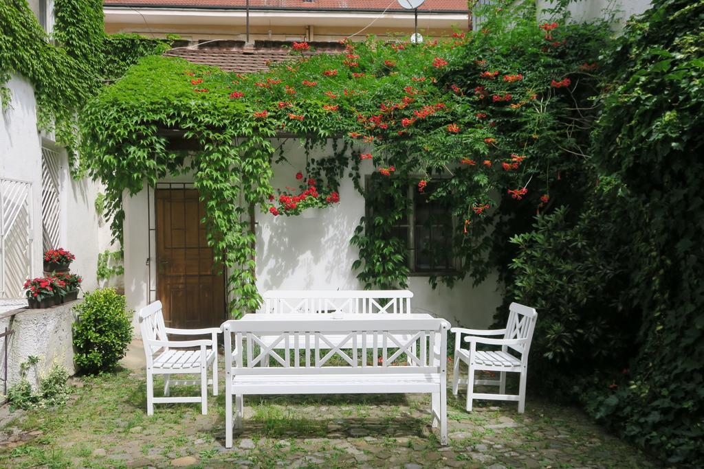 Apartments Near Lesser Town Prague Exterior photo
