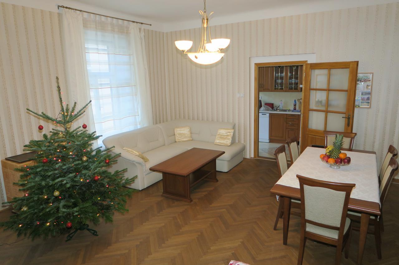 Apartments Near Lesser Town Prague Exterior photo