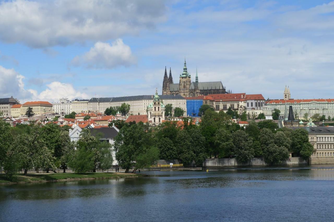 Apartments Near Lesser Town Prague Exterior photo